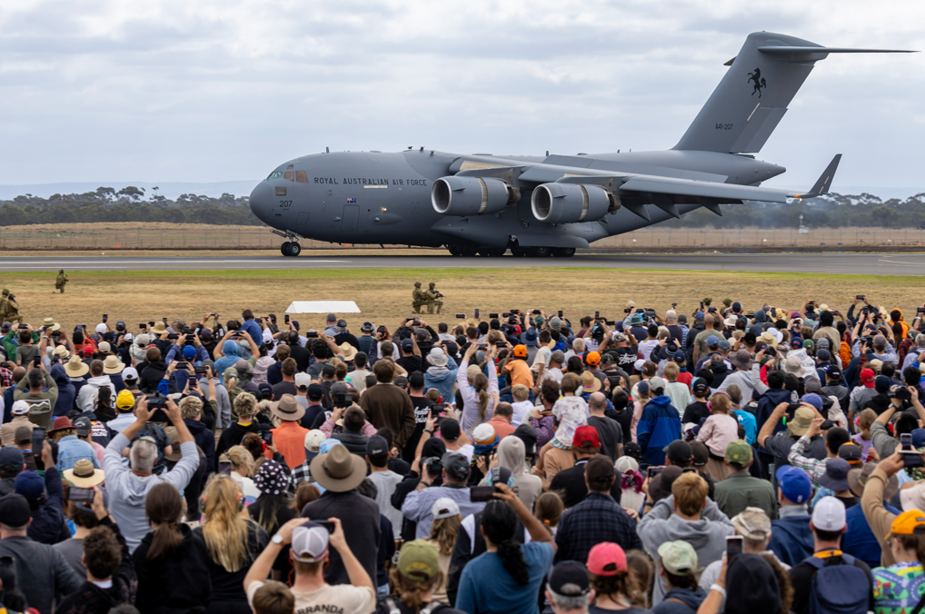 RAAF airbase crowds